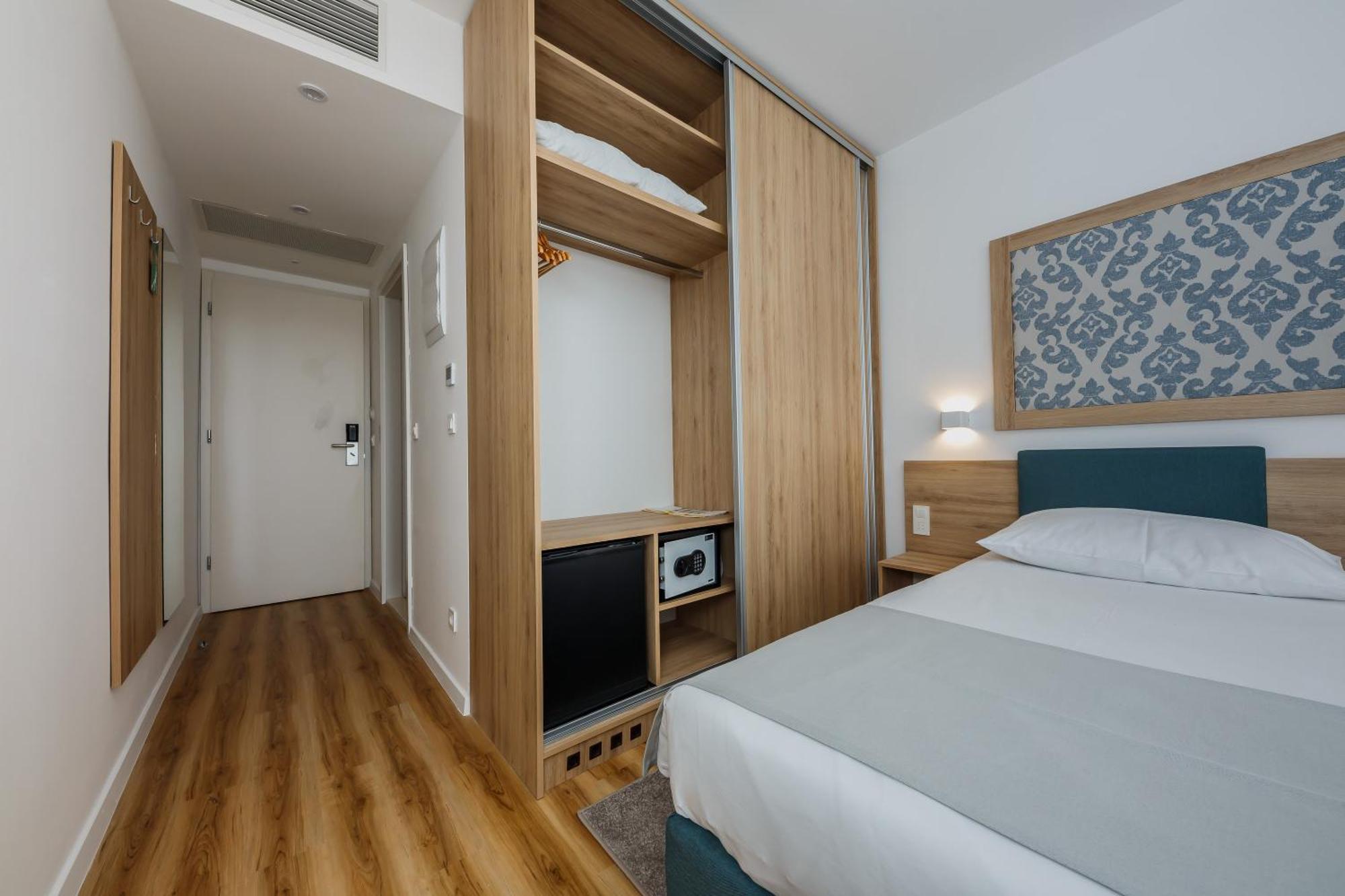 Medena Hotel 4*